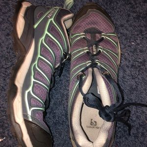 Salomon Women’s Size 9.5 Hiking Shoes